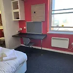 Spacious Budget Studio In Coventry City Centre