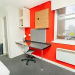 Spacious Budget Studio In Coventry City Centre