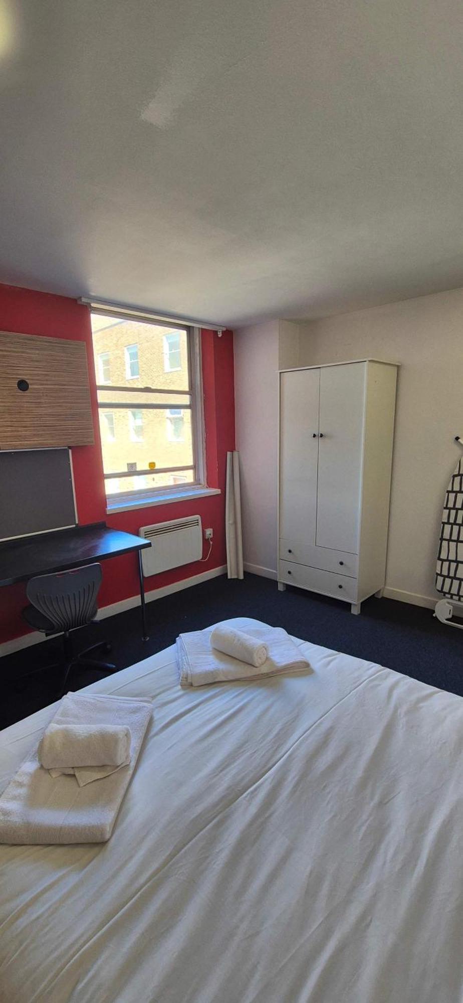 Spacious Budget In Centre Coventry