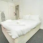 Spacious Budget Studio In Coventry City Centre