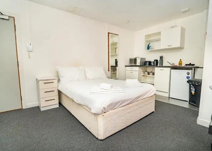 Spacious Budget Studio In Coventry City Centre