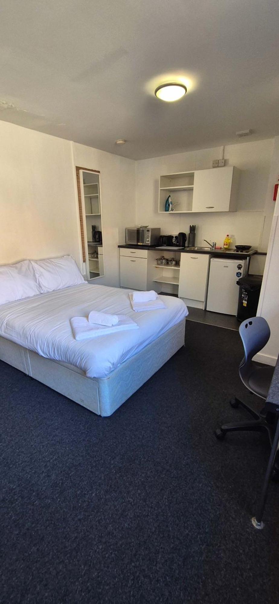Spacious Budget In Centre