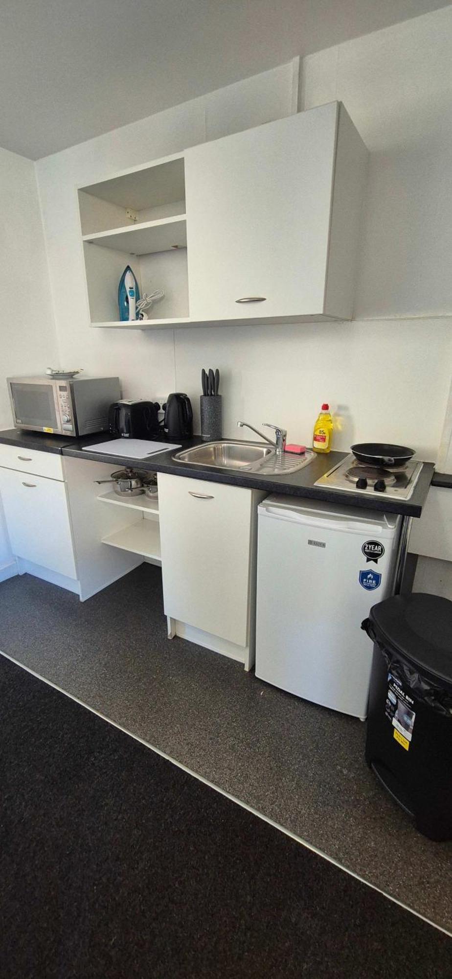 Spacious Budget In Centre * Coventry